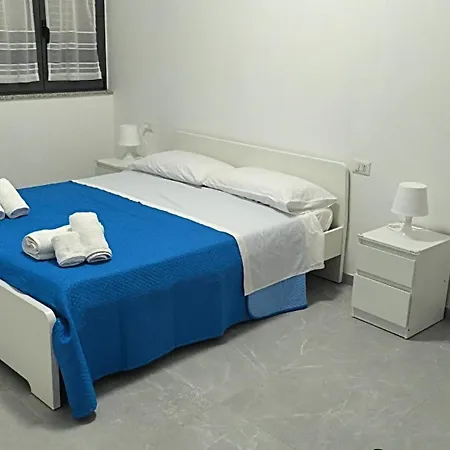 Domus Roseto 3*